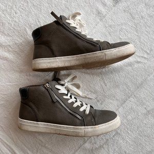 Universal Thread High Top Fashion Sneaker 11